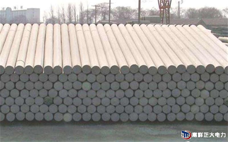 路灯电线杆又可以分为锥形杆和等径杆，锥形杆的稍径一般为φ150mm-φ470mm，锥度为1:75